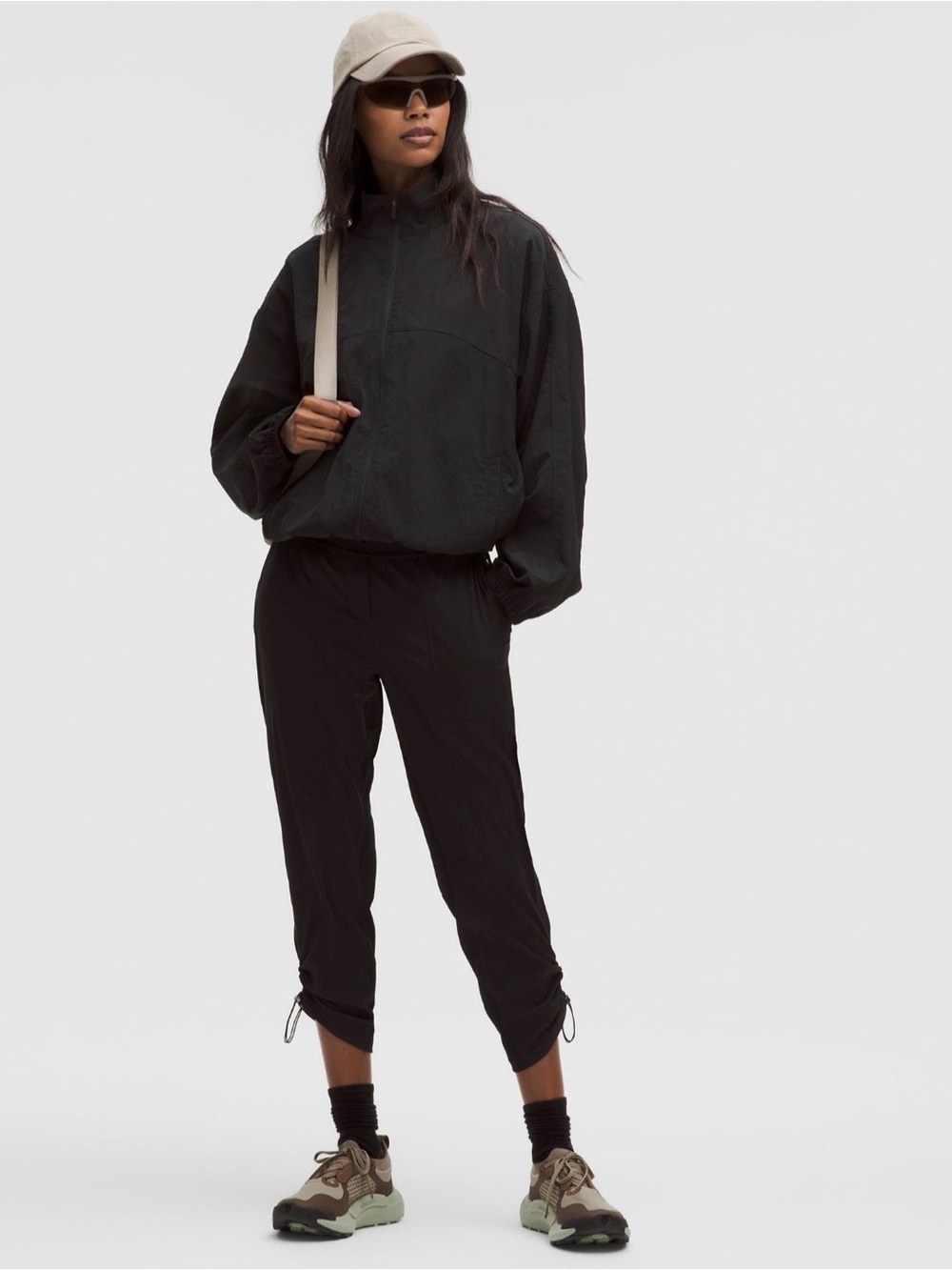 Lululemon Black Studio Crop Pants *Dance Studio Cinch Hem Size 4